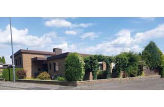 Einfamilienhaus kaufen in 33175 Bad Lippspringe, Lichtdurchflutetes Split-Level-Einfamilienhaus mit Charme und Substanz