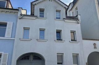 Mehrfamilienhaus kaufen in 63263 Neu-Isenburg, Großzügiges Mehrfamilienhaus mit 19 Zimmern in Neu-Isenburg