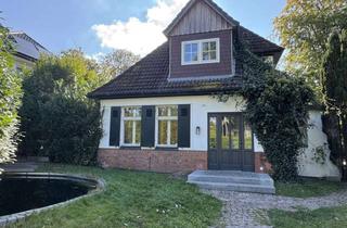 Haus kaufen in 21521 Aumühle, Romantisches Refugium in Aumühle - Ein Haus mit Seele umgeben von Villen und Natur