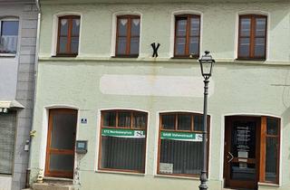 Haus kaufen in Friedrichstr., 92648 Vohenstrauß, Wohn- und Geschäftshaus mit zwei Wohnungen einer Gewerbefläche und großer Garage