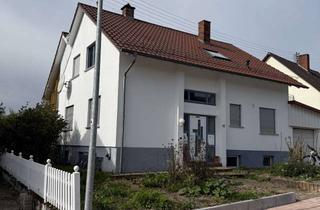 Haus kaufen in Zeilweg 15, 74867 Neunkirchen, Zweifamilienhaus mit großem Wintergarten und Solarthermie in ruhiger Waldrandlage