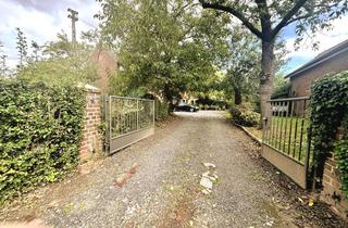 Grundstück zu kaufen in 41179 Rheindahlen, **RARITÄT**Traumgrundstück für 2 EFH und 1 ZFH in beliebter Lage von Gerkerath mit Bauvorbescheid***