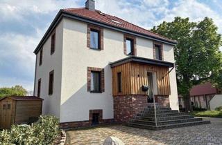 Einfamilienhaus kaufen in 31303 Burgdorf, Elegantes Herrenhaus in ländlicher Idylle von Burgdorf/Otze