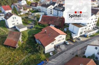 Haus kaufen in 78713 Schramberg, Begehrte Wohnlage trifft vielseitige Nutzung Zweifamilienhaus mit Praxisfläche zu verkaufen!