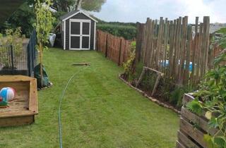 Reihenhaus kaufen in 21614 Buxtehude, Buxtehude - Reihenhaus - neues Dach, zentrale Lage in Buxtehude