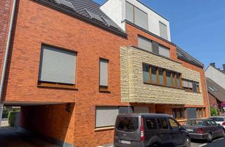 Wohnung kaufen in 48145 Mauritz, Münster-Mauritz - Dachgeschoss mit Stil: Balkon, TG-Stellplatz und Aufzug !!!