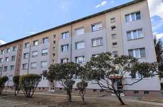 Wohnung kaufen in 04442 Zwenkau, Schicke große 3-Raum Ferienwohnung mit Balkon möbliert in Zwenkau nähe See zu verkaufen.