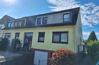 Wohnung kaufen in 28309 Sebaldsbrück, Helle 3 Zimmerwohnung im Dachgeschoss eines 2-Parteienhauses mit Balkon und eigenem Südwest-Garten