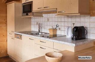 Wohnung kaufen in Lindenallee XX, 63619 Bad Orb, 2-Zimmer-Wohnung nebst Loggia