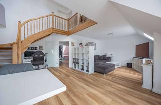 Wohnung kaufen in 22880 Wedel, Modernes Wohnen auf 2 Ebenen – Maisonette mit Stil und Weitblick