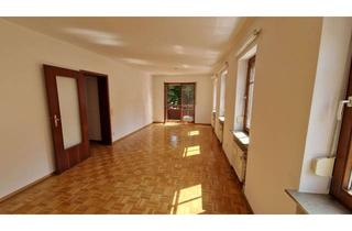 Wohnung mieten in Iii. Querstraße, 71229 Leonberg, Gepflegte helle 3-Zimmer-Wohnung mit Balkon, Einbauküche und Kellerraum in Leonberg