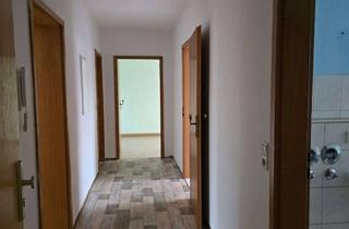 Wohnung mieten in August - Bebel - Str. 02, 04567 Kitzscher, Mitten im Zentrum! Großzügige 3 -Raumwohnung mit Tageslichtbad im 1. OG!