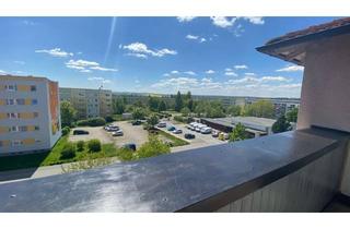 Wohnung mieten in Bertolt-Brecht-Str. 1a, 08412 Werdau, 2-Zi.-Whg. mit Balkon, Lift und Tiefgarage