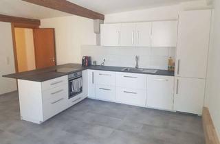 Wohnung mieten in Marktplatz, 96103 Hallstadt, Charmante 2,5-Zimmer Wohnung im 1. OG in Hallstadt (renoviert)