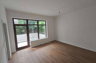 Wohnung mieten in 41462 Neuss, *** Bezugsfrei zum 01.01.26. Provisionsfreie Traumwohnung im Jugendstilhaus mit Steingarten***