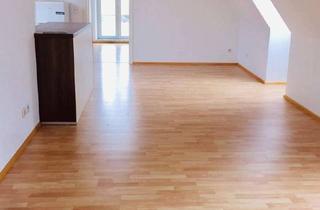 Wohnung mieten in 86399 Bobingen, 2-Zimmer Dachgeschoss Appartement mit Balkon und Wohndiele