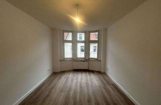 Wohnung mieten in Schwelmhöfe 12, 45307 Kray, Altbaucharme in Kray! Renoviertes Apartment mit Balkon