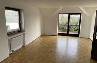 Wohnung mieten in Im Langen Hahn 35, 58515 Lüdenscheid, Helle, 4-Zi.-Wohnung auf 2 Etagen, 3 Balkone zzgl. Garage u. Keller