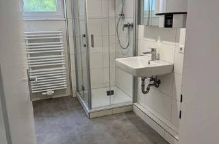 Wohnung mieten in Hirschstr. 101, 76137 Südweststadt, Geräumige 3‑Zimmer Wohnung im Erdgeschoß in Karlsruhe Südweststadt