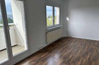 Wohnung mieten in Hermann-Heidel-Straße, 06132 Silberhöhe, Jetzt mieten- weniger zahlen! Preiswerte 3-Zimmer-Wohnung mit Balkon!