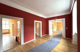 Wohnung mieten in 63916 Amorbach, Exklusives Wohnen im Schloss Amorbach – 5-Zimmer-Residenz