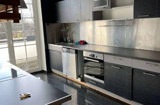 Wohnung mieten in 51379 Opladen, MAKLERFREI 4-Zimmer-Dachgeschosswohnung SEHR HELL TOPLAGE mit Balkon und EBK in Leverkusen