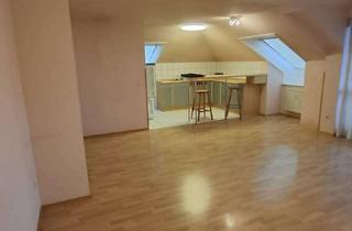 Wohnung mieten in Ulmerstraße 51, 88471 Laupheim, Helle 3,5-Zimmer Dachgeschosswohnung in Laupheim