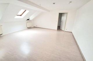 Wohnung mieten in Gartenstraße 20, 08523 Plauen, Große 2-Raum-DG-Whg. nahe Zentrum