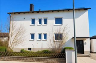 Haus kaufen in 93087 Alteglofsheim, Dreifamilienhaus in Alteglofsheim mit Traumlage - 3 Wohnungen, großes Grundstück, 3 Garagen!