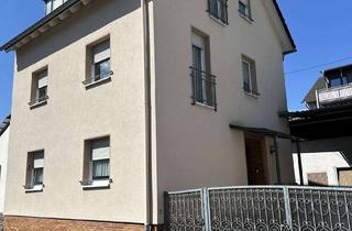 Haus kaufen in 53474 Bad Neuenahr-Ahrweiler, Wohnhaus mit Potenzial für eigene Ideen. Ideal für Familien oder Mehrgenerationenwohnen