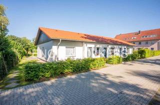 Haus kaufen in 17373 Ueckermünde, Investieren in Lage, Komfort und Struktur – Dreiparteien-Bungalow in Wassernähe