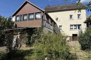 Haus kaufen in Waldstraße, 56370 Rettert, Wohnhaus mit Renovierungsbedarf