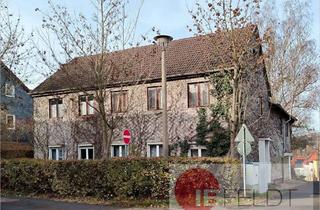 Mehrfamilienhaus kaufen in 98527 Suhl, Mehrfamilienhaus mit drei Wohnungen – zentral gelegen und trotzdem ruhig