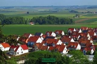 Haus kaufen in Schillerstraße XX, 39517 Tangerhütte, Einseitig angeb. 1- bis 2-Familienhaus mit Garagen und Schuppen