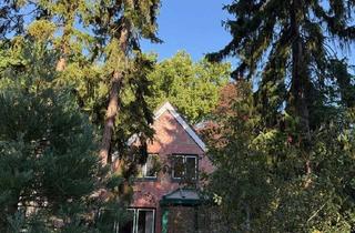 Haus mieten in 22880 Wedel, Klassisch, praktisch, gut:5-Zimmer-EFH mit Keller, auf Waldgrundstück in der Moorwegsiedlung.