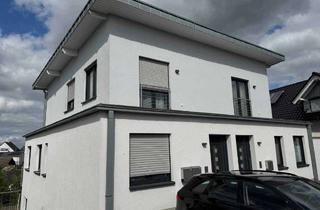 Anlageobjekt in 51515 Kürten, Modernes Dreifamilienhaus in guter Wohnlage von Kürten-Bechen