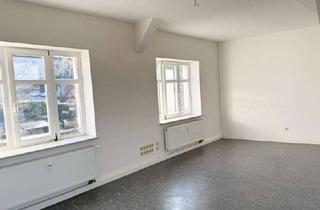 Büro zu mieten in Frohnauer Gasse 15, 09456 Annaberg-Buchholz, Großzügige Büroräume auf 240m² mit Fahrstuhl und Stellplätzen in optimaler Lage von Annaberg!