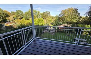 Wohnung kaufen in Am Falkenberg 37, 12524 Altglienicke, Erstbezug nach Renovierung: Charmante 2,5-Zimmer-Wohnung mit Balkon und Blick ins Grüne