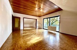 Wohnung kaufen in 59602 Rüthen, TRAUMHAFTE HELLE DACHGESCHOSSWOHNUNG MIT GARAGE, GROßEM BALKON UND NATURBLICK IN RUHIGER LAGE