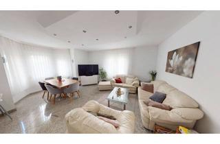 Wohnung kaufen in 73235 Weilheim, Großzügige 3-Zimmer-Wohnung mit Südbalkon – stilvoll wohnen in Altbauvilla in Weilheim/Teck
