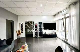 Wohnung kaufen in 71229 Leonberg, DG-Wohnung mit 2 Balkonen & EBK - ideal für Paare oder Anleger!