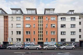 Wohnung kaufen in 50937 Sülz, Charmante Erdgeschosswohnung mit Balkon und Garage auf der Zülpicher Straße