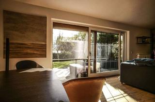 Wohnung kaufen in Angerer Straße 13, 83346 Bergen, Elegante 2-Zimmer-Wohnung mit Garten und Hochfellnblick in Bergen