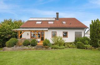 Haus kaufen in 95466 Weidenberg, Ein-/Zweifamilienhaus mit 7 Zimmern, Garten und Doppelgarage, 10 Min von Bayreuth