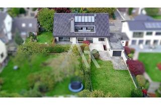 Villa kaufen in 52428 Jülich, Elegante Stadtvilla in Jülich überzeugt mit ruhiger Lage, sonnigem Grundstück, Galerie und eigenem P