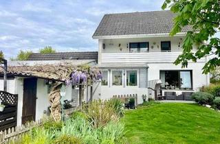 Haus kaufen in 33428 Harsewinkel, Ländl. gel. 2-Fam. Haus (2 ETW) m. Blick ins Grüne wunderschönes gr. GS Teich 33428 Marienfeld