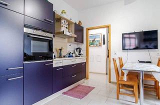 Wohnung kaufen in 79688 Hausen, Hausen im Wiesental - Großzügige Wohnung mit drei Zimmern und Garage in Hausen im Wiesental