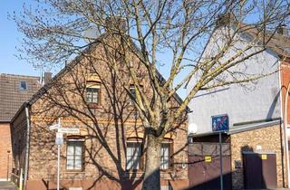 Doppelhaushälfte kaufen in 50226 Frechen, Frechen - Historische Doppelhaushälfte mit Innenhof & Garage