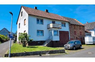 Haus kaufen in 34582 Borken, Borken (Hessen) - Haus mit 170qm Wohnfläche, Garten, Scheune und Nebengebäuden