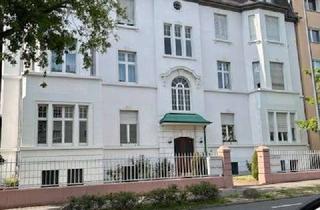Wohnung kaufen in 60320 Dornbusch, Charmante gepflegte 4-Zimmer-Altbauwohnung in Dornbusch